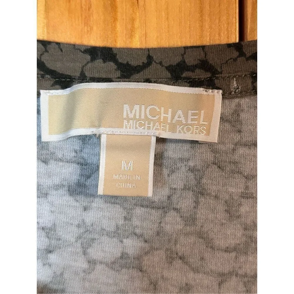 Michael Kors women’s short sleeve top green/black size medium ￼(3994)